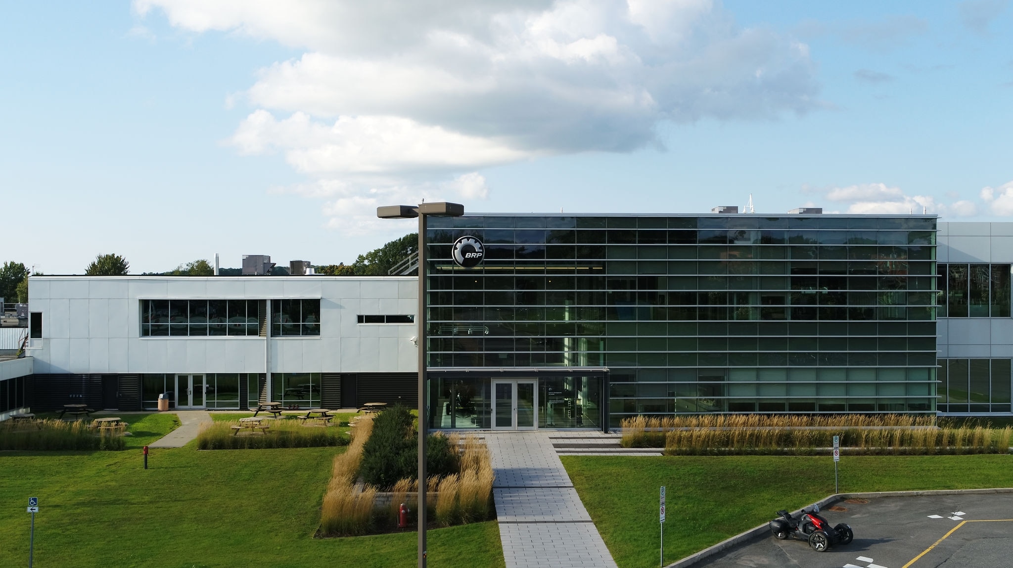 Oficinas de desarrollo de productos de BRP en Valcourt, Quebec
