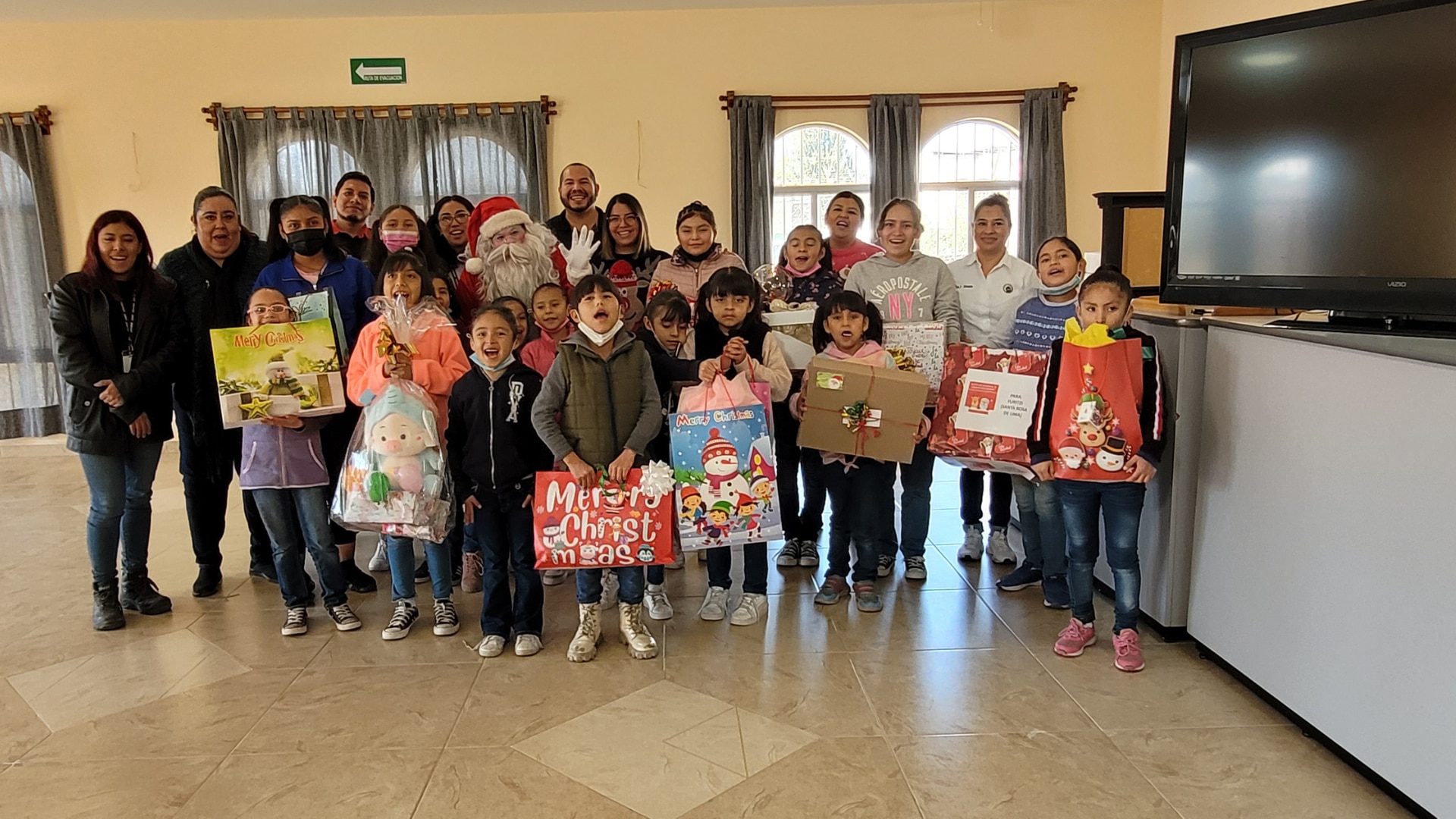 Equipo en México participando en la actividad