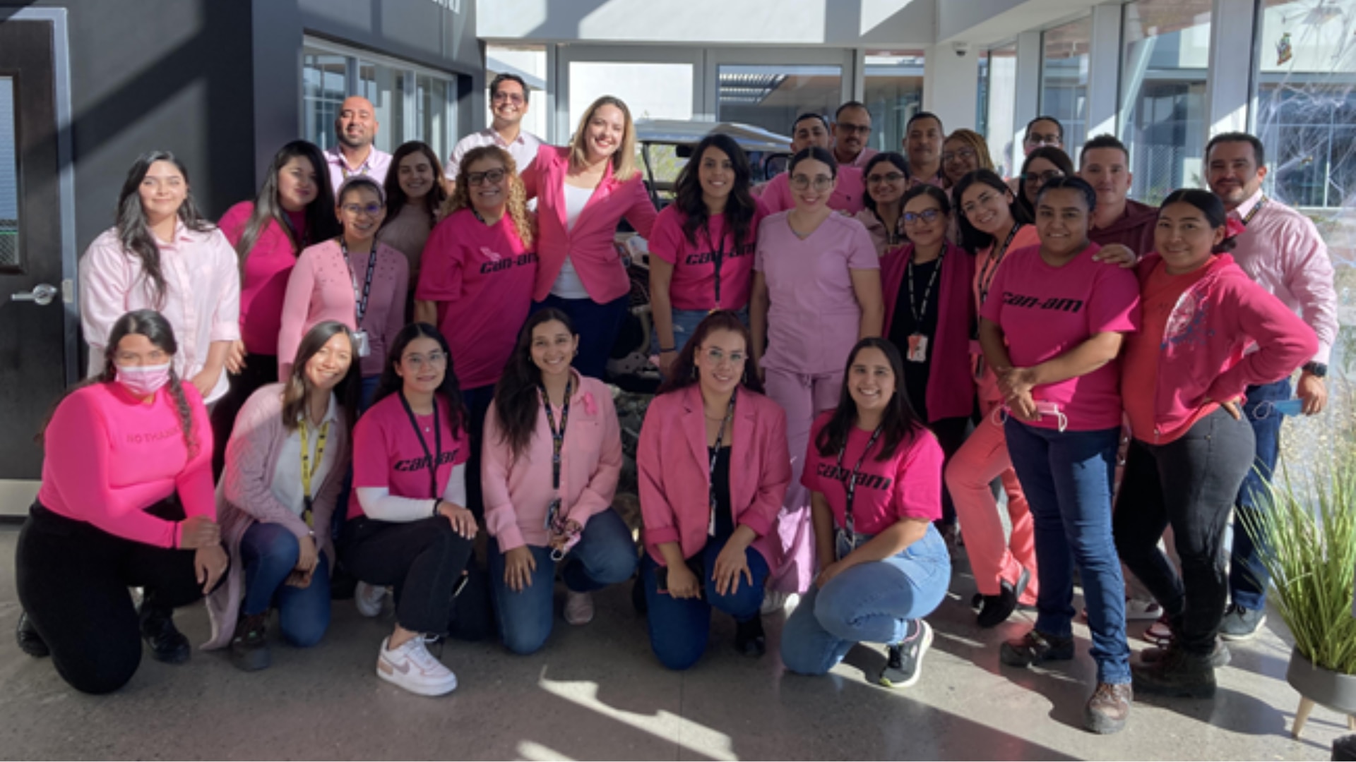 Equipo en México participando en la actividad