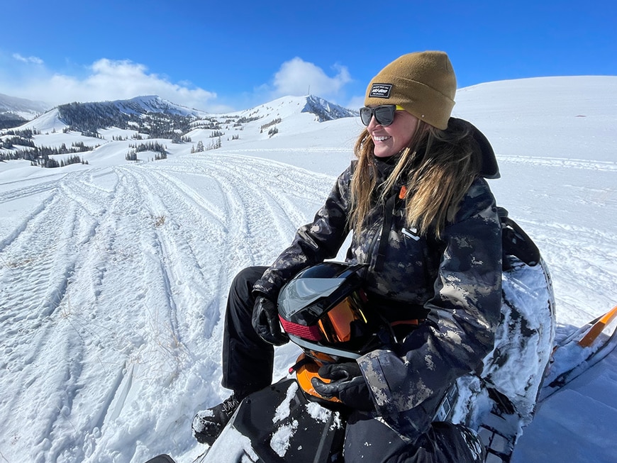 Stefanie Dean, embajadora de motos de nieve Ski-Doo